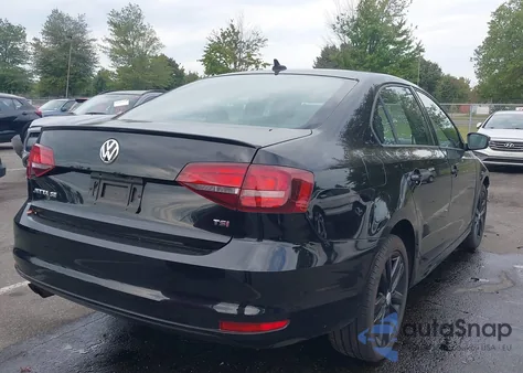 2018 Volkswagen Jetta 1.8T Se Sport z USA, uszkodzony, nr VIN 3VWD17AJ0JM238487